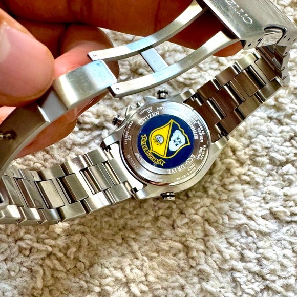 *READ DESCRIPTION* Citizen Eco-Drive Blue Angles H800 Radio controlled Watch - Picture 5 of 16